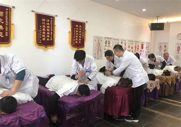 盲行盲人推拿