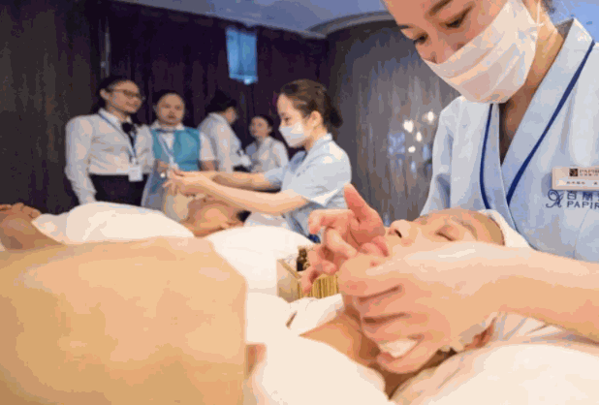 女智时代面部护理产品 门店图片