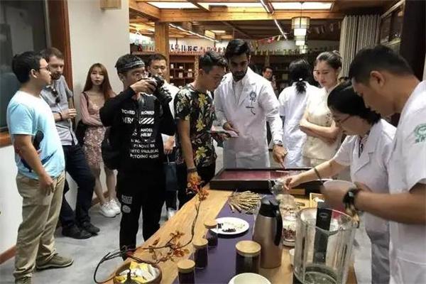 满医世家健康体验馆产品 门店图片