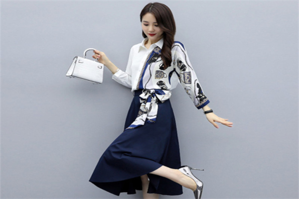 柒色元素女装产品 门店图片