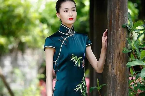 茂盛龙旗袍产品 门店图片