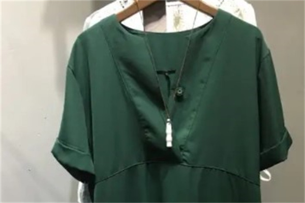 陌上女装产品 门店图片