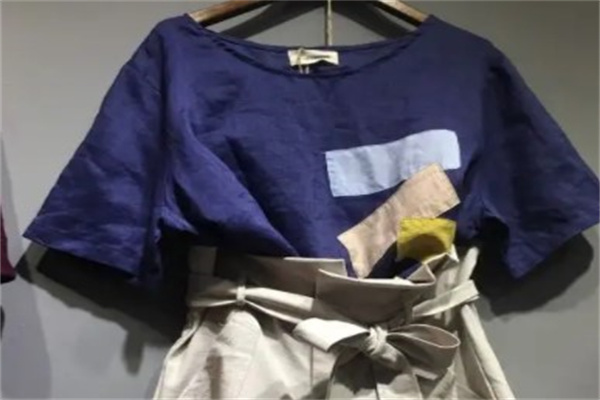 陌上女装产品 门店图片