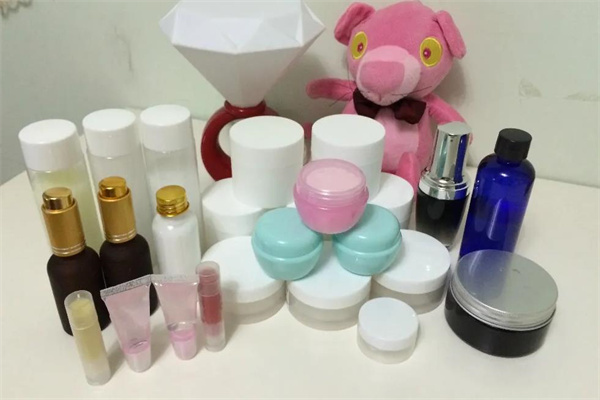三七化妆品店产品 门店图片