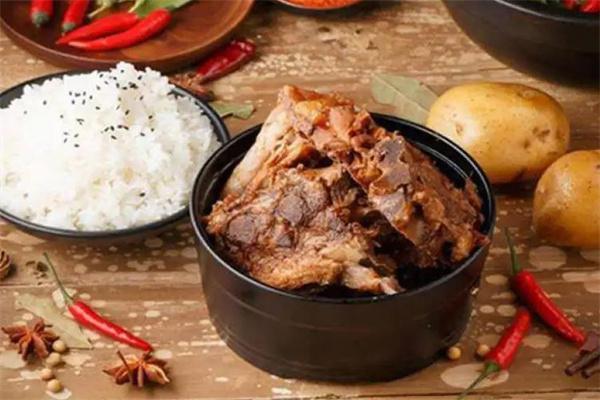 三汁酱骨饭产品 门店图片