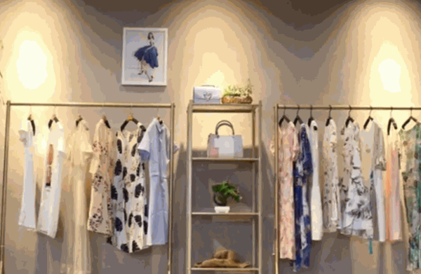 缺依布可女装产品 门店图片