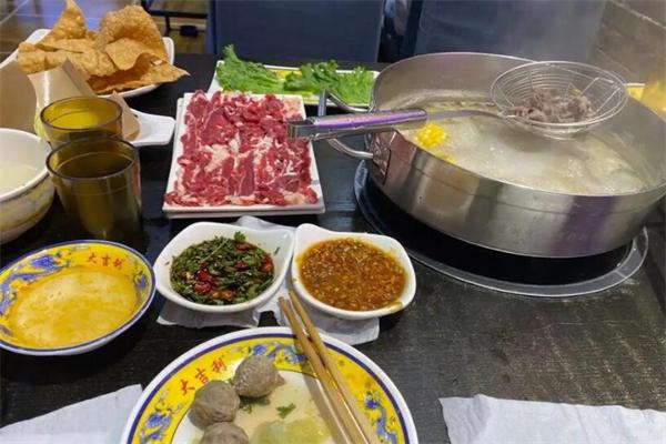 大吉利牛肉火锅加盟