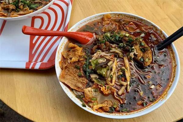 龙仔螺蛳粉产品 门店图片