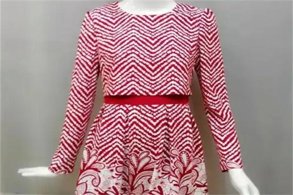 纳妩女装产品 门店图片