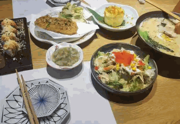 日月与卿日料加盟