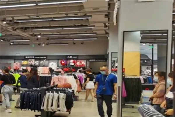 耐克奥莱店产品 门店图片