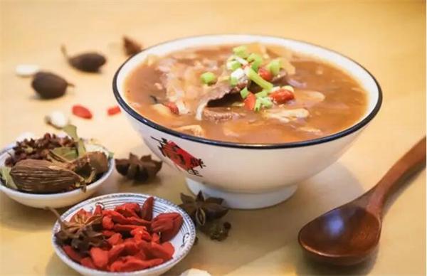 穆彦华胡辣汤