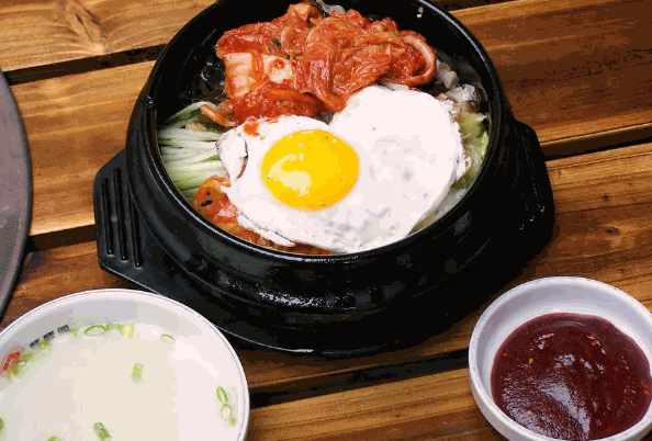 美石记石锅拌饭