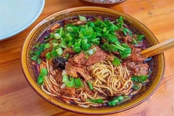 陇峰千碗牛肉面产品 门店图片