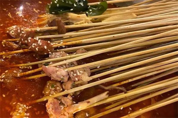 喵十三串串香