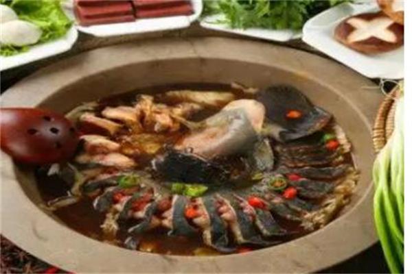 水荷塘石锅鱼产品 门店图片