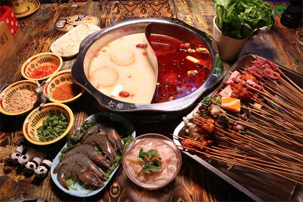 腩潮鲜火锅