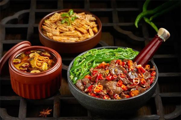 椒七小站擂椒拌饭
