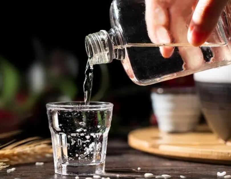 骆驼酒业