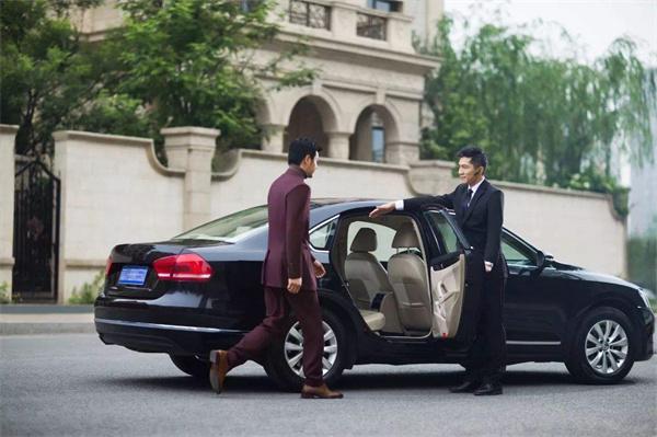 礼橙专车