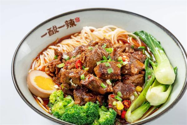 一酸一辣酸菜牛肉粉产品 门店图片