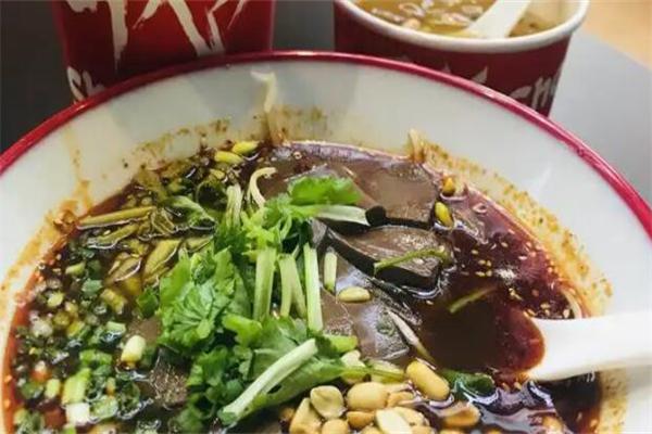 敢秀酸辣粉产品 门店图片