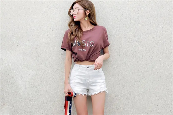 淘青春女装产品 门店图片