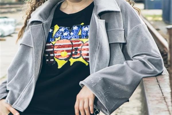 世通服饰产品 门店图片