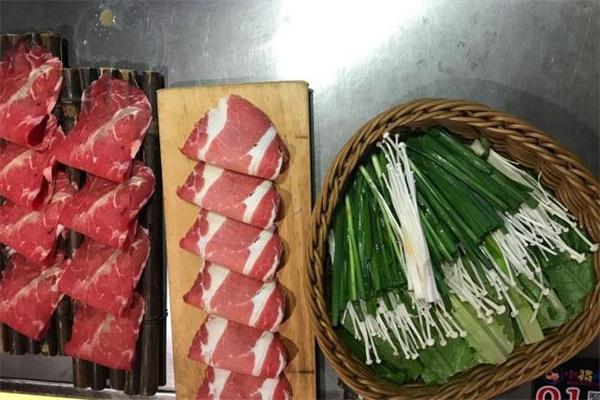 小猪羚蓓川式自助烤肉