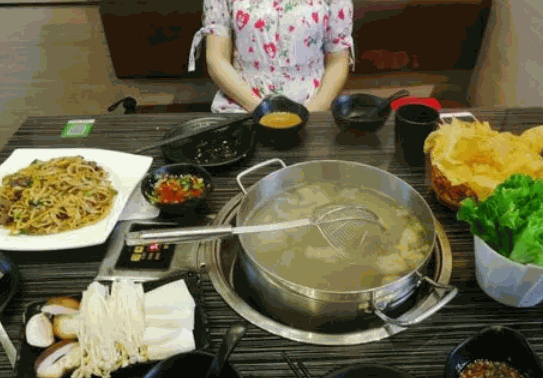 嗨皮羊火锅
