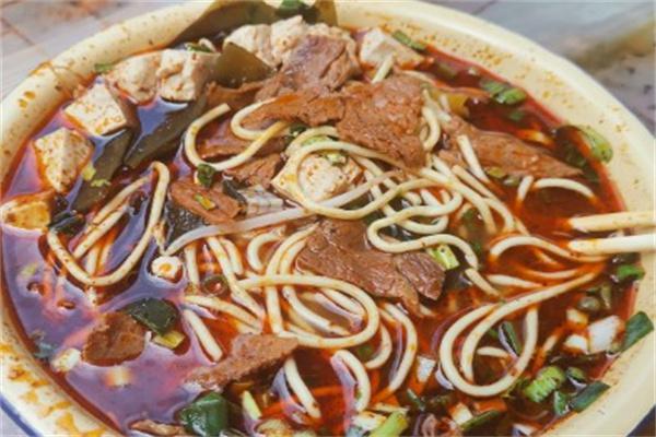 炊牛坊牛吃草牛杂面