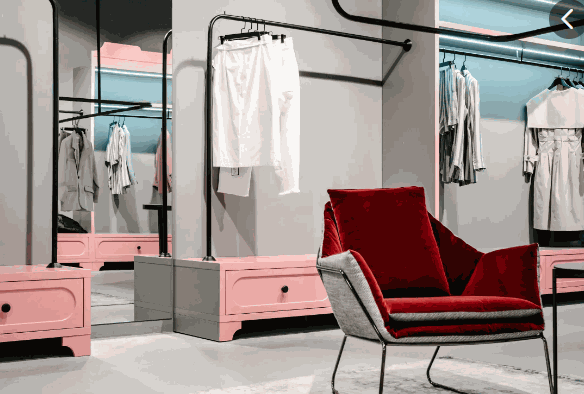 葳朵女装产品 门店图片