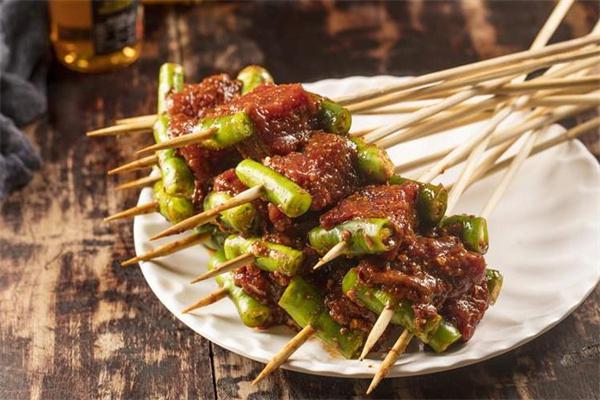 洪七公吃串串