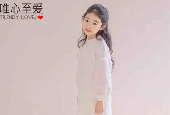 唯心至爱童装产品 门店图片