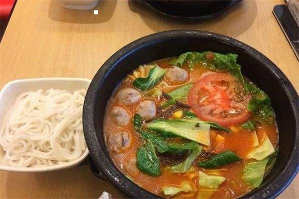 云味馆过桥米线