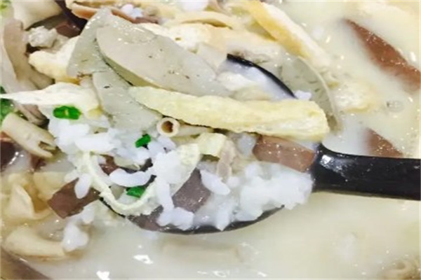 津津老鸭粉丝汤