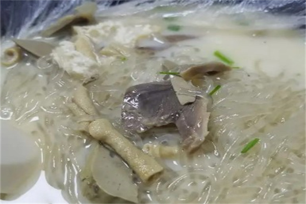 津津老鸭粉丝汤