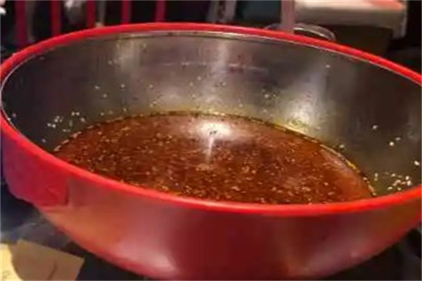 红小六