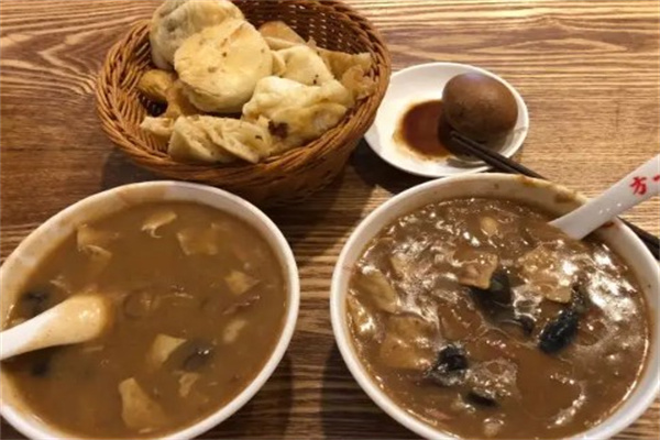 方一坤野山菌胡辣汤