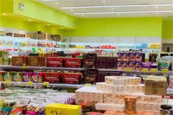东罗西搜零食店