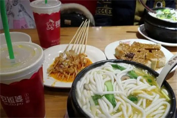 豆逗婆