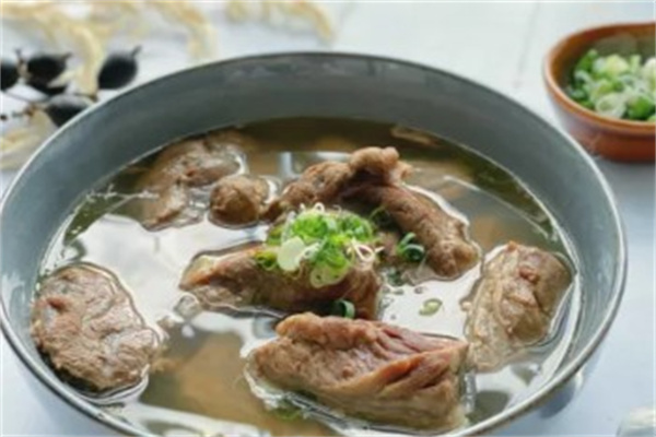 鼎四方