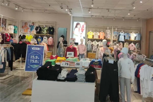 小以纯童装产品 门店图片