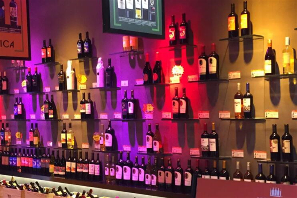苏菲酒业产品 门店图片