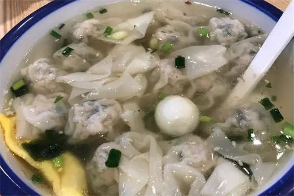 俏碗里新派馄饨产品 门店图片