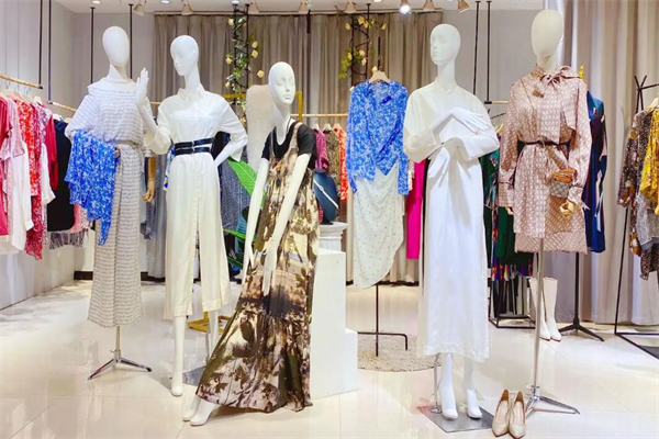 苏派女装产品 门店图片
