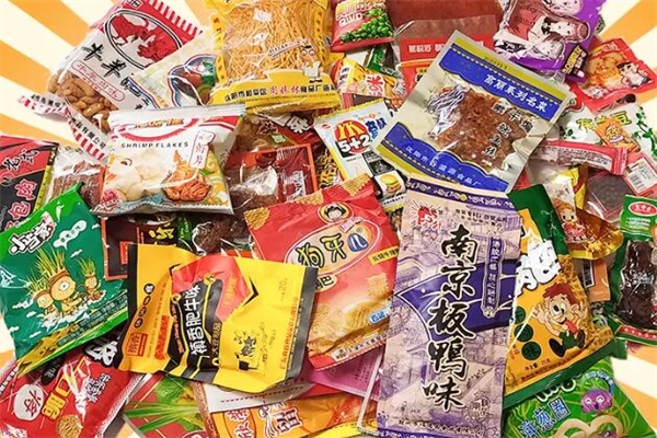 甜嘴猫特价零食产品 门店图片