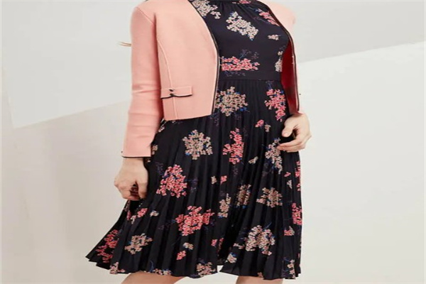 歌莉娅女装