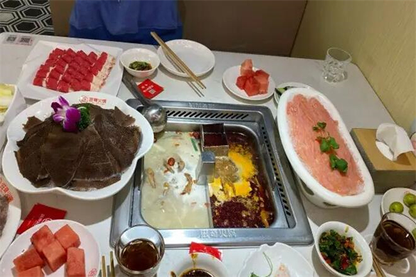 滋奇火锅加盟电话是多少？加盟条件是什么？