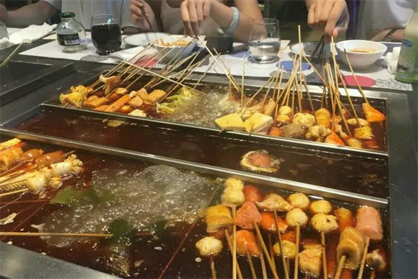 围炉麻辣串